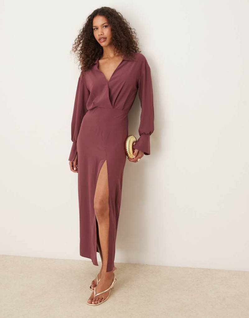 ASOS DESIGN - Midikleid in Traubenrot mit gewickelter Vorderseite und Ziernaht-Lila von ASOS DESIGN