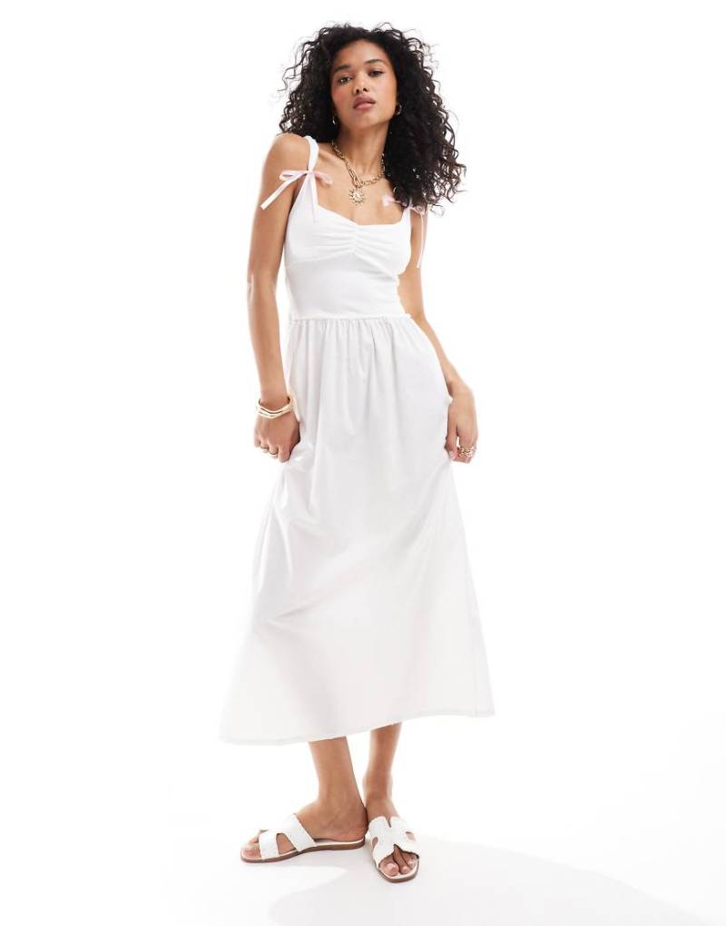 ASOS DESIGN - Midikleid in Weiß mit Milchmädchen-Design, weitem Rock und Schleifenträgern von ASOS DESIGN