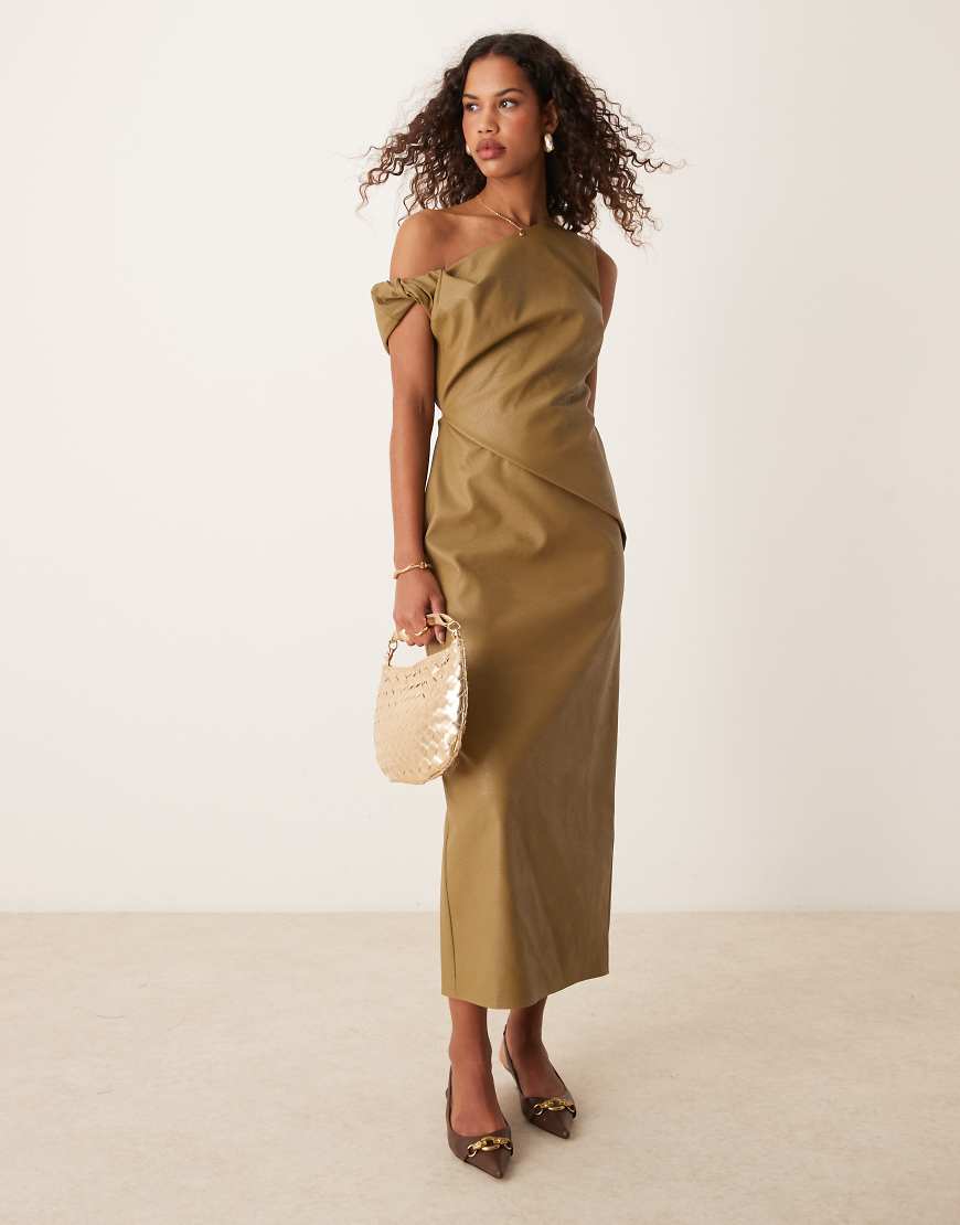 ASOS DESIGN - Midikleid in olivfarbener Lederoptik mit fallender Schulterpartie und Faltendetails in der Taille-Grün ASOS DESIGN - Midikleid in olivfarbener Lederoptik mit fallender Schulterpartie und Faltendetails in der Taille-Grün von ASOS DESIGN