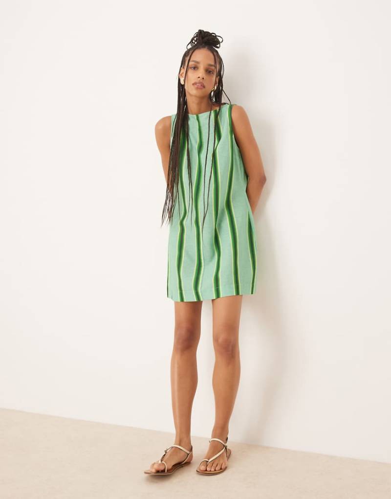 ASOS DESIGN - Mini-Etuikleid aus Baumwoll-Leinen in Grün gestreift mit U-Boot-Ausschnitt von ASOS DESIGN