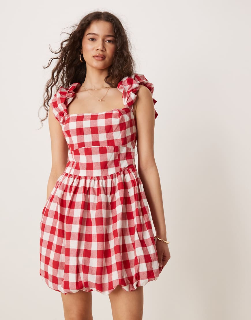 ASOS DESIGN - Mini-Hängerkleid in Rot mit Karomuster, eckigem Ausschnitt und Ballonsaum-Bunt von ASOS DESIGN