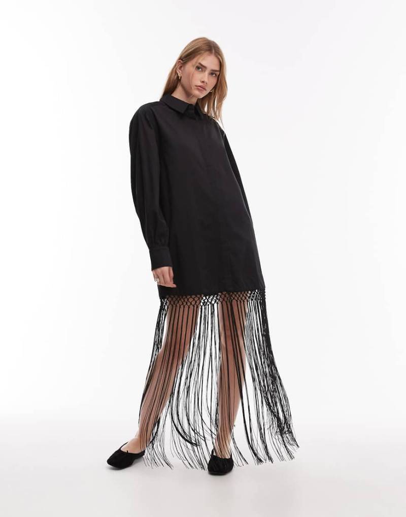 ASOS DESIGN - Mini-Hemdkleid in Schwarz mit Fransensaum von ASOS DESIGN