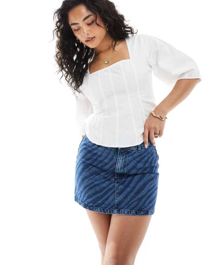 ASOS DESIGN - Mini-Jeansrock mit gelasertem Zebramuster-Blau von ASOS DESIGN
