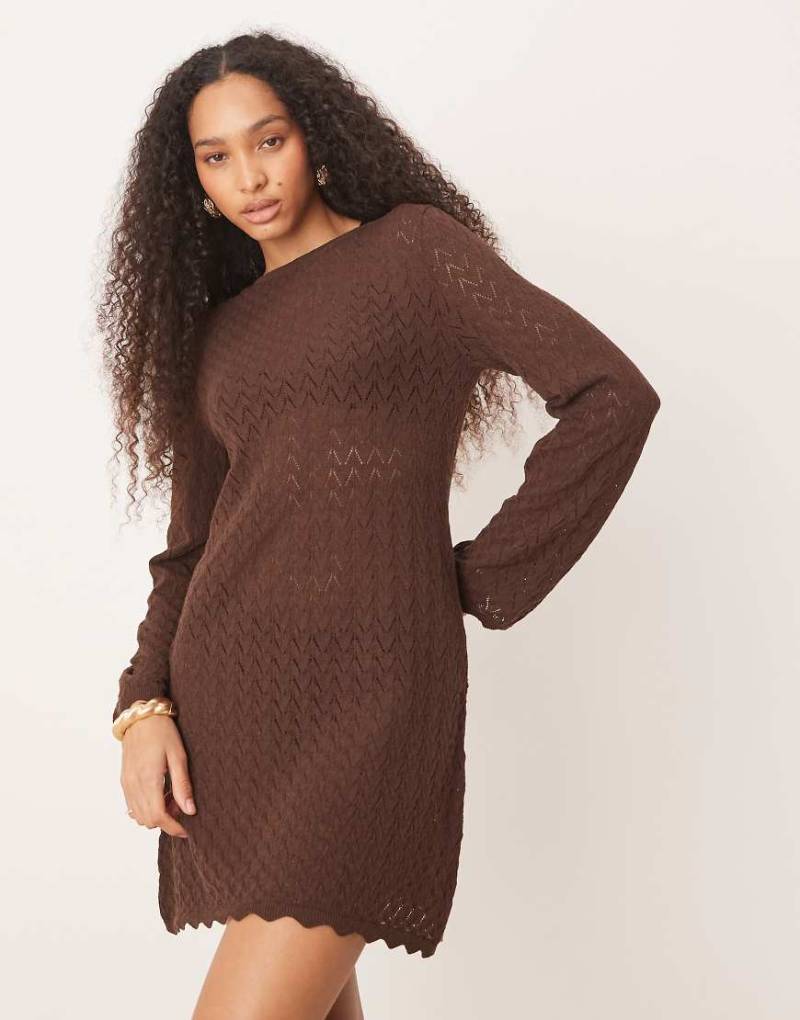 ASOS DESIGN - Mini-Strickkleid in Braun mit ausgestellten Ärmeln-Gelb von ASOS DESIGN