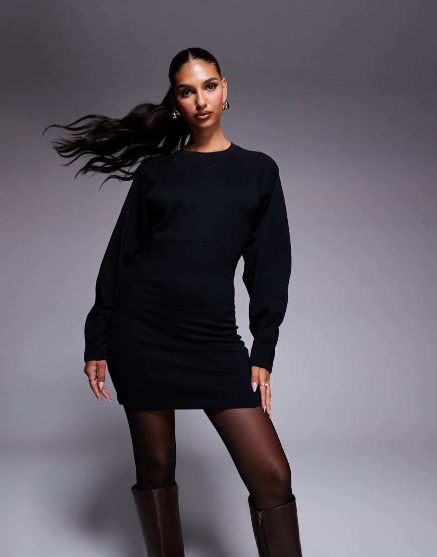 ASOS DESIGN - Minikleid aus Sweatshirt-Stoff in Schwarz mit Cocoon-Ärmeln und Ziernaht von ASOS DESIGN