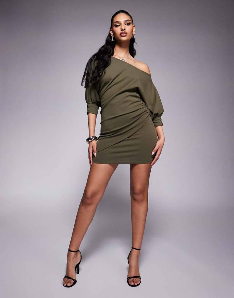 ASOS DESIGN - Minikleid in Khaki mit Wickelrock und geschlitzter Schulterpartie-Grün von ASOS DESIGN