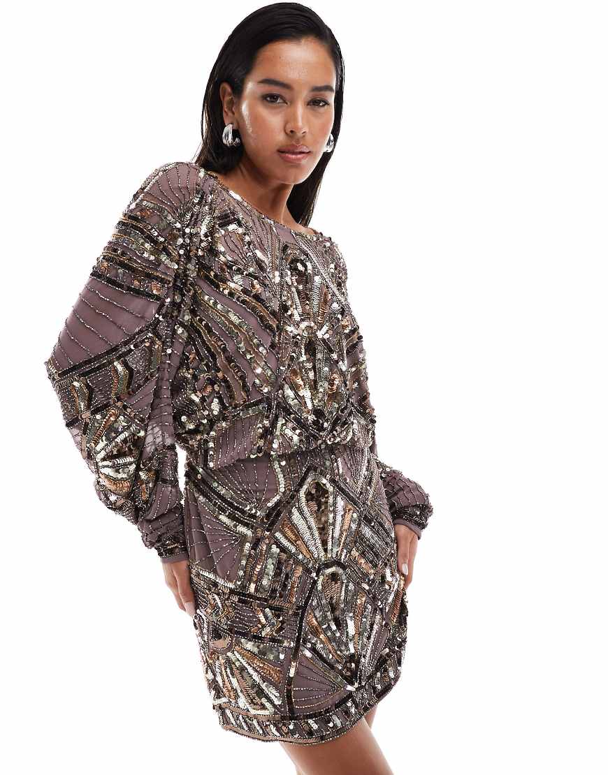 ASOS DESIGN - Minikleid in dunklem Flieder mit linearer Verzierung, Fledermausärmeln und Wasserfallausschnitt am Rücken-Bunt von ASOS DESIGN