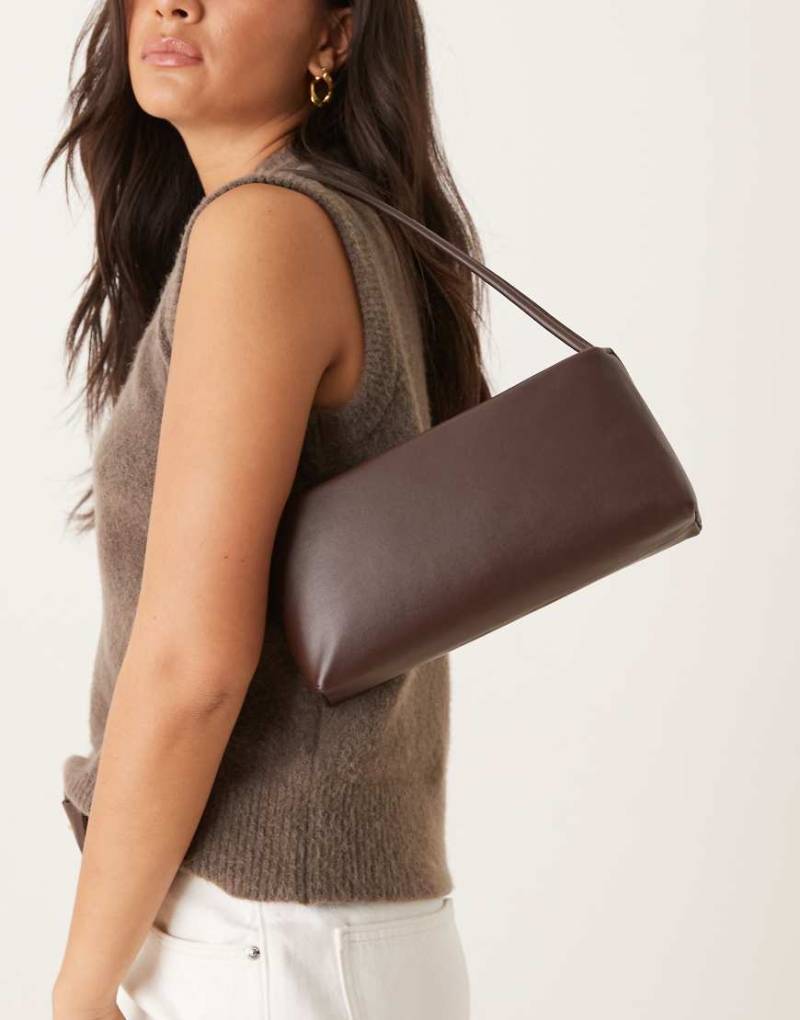 ASOS DESIGN - Minimalistische schokobraune Schultertasche im Stil der 90er-Brown von ASOS DESIGN