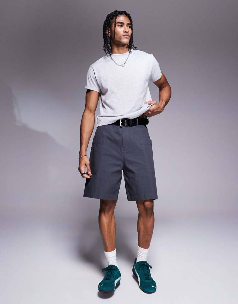 ASOS DESIGN - Mittellange Cargo-Shorts aus Popeline in Grau von ASOS DESIGN