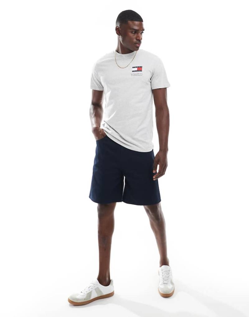 ASOS DESIGN - Mittellange Shorts in Marineblau von ASOS DESIGN