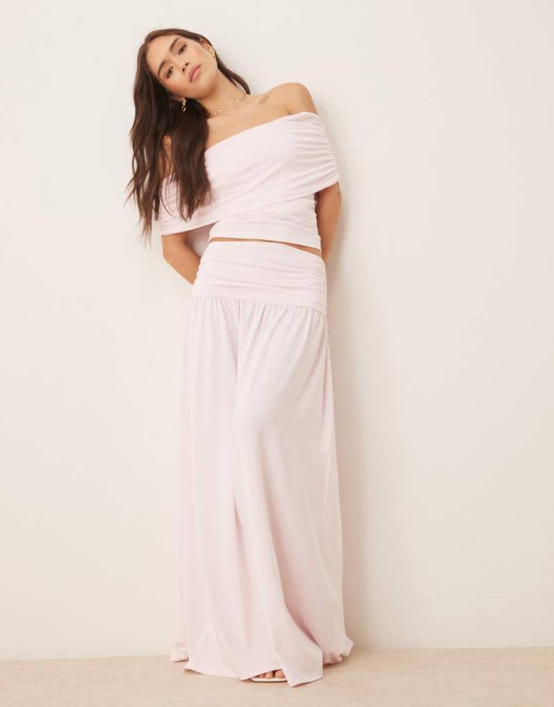 ASOS DESIGN - Mix and Match - Geraffter Maxirock in Pastellrosa mit tiefer Taille von ASOS DESIGN