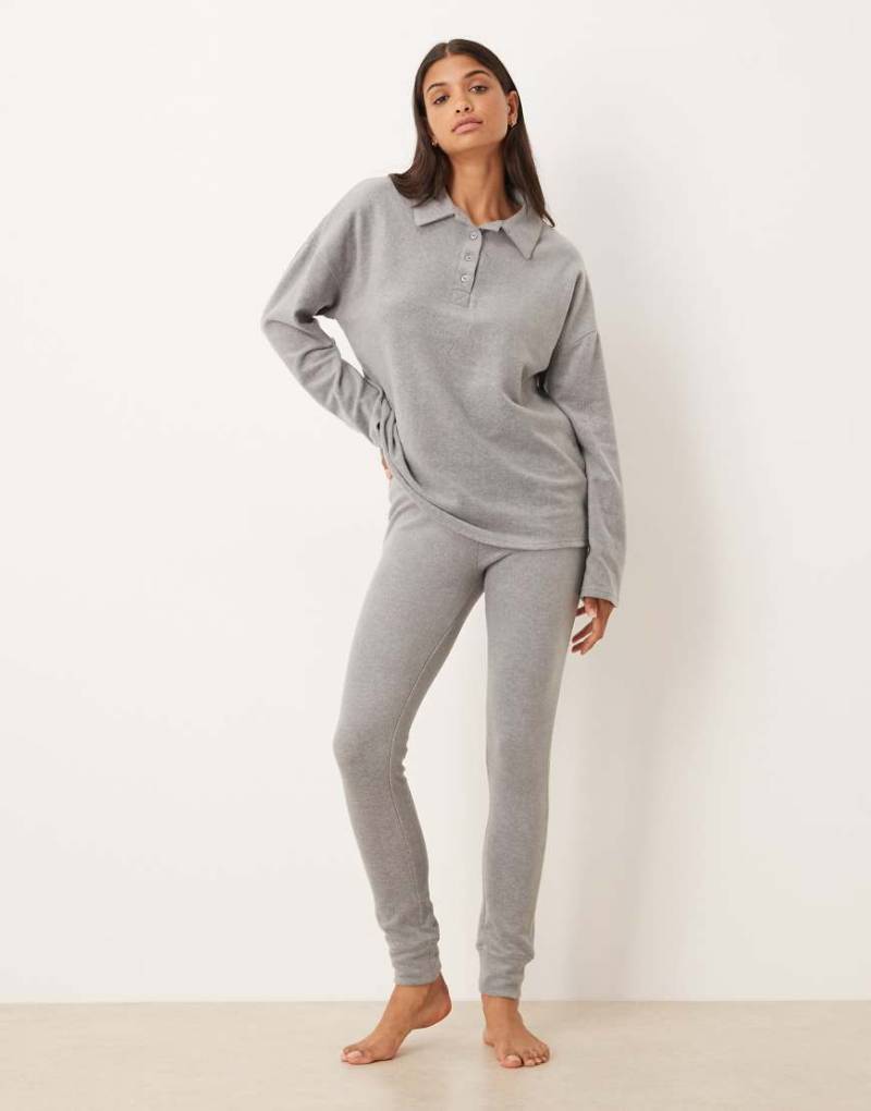 ASOS DESIGN - Mix & Match - Lounge-Leggings aus leichtem Fleece in Hellgrau von ASOS DESIGN