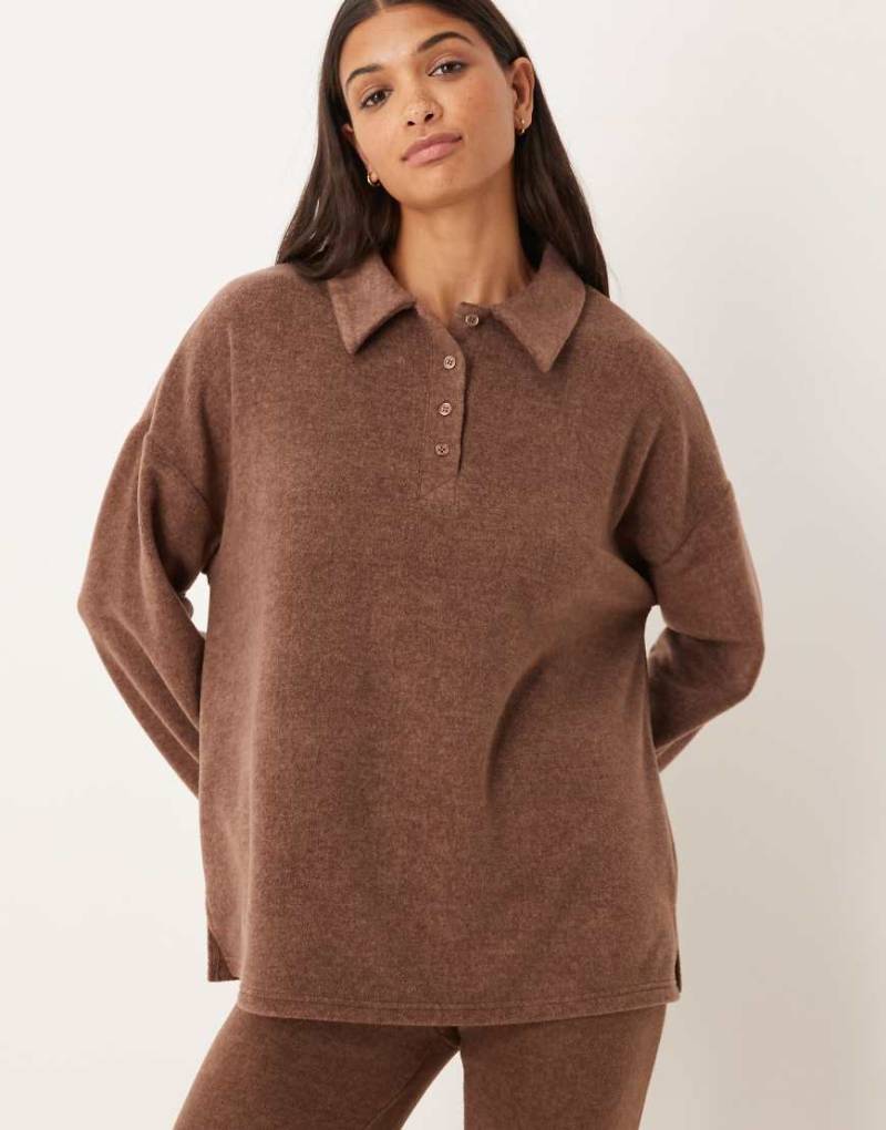ASOS DESIGN - Mix & Match - Sweatshirt aus leichtem Fleece in Schokobraun mit Kragen-Brown von ASOS DESIGN