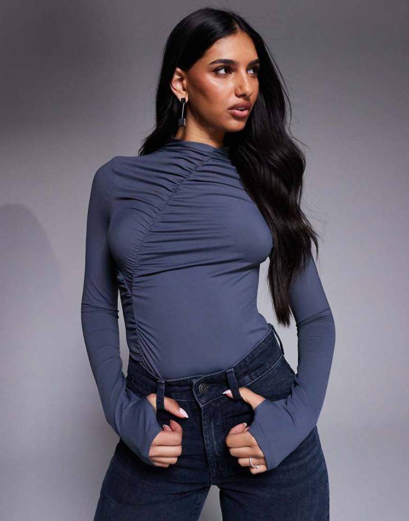 ASOS DESIGN - Modest - Body in Anthrazit mit Raffung-Grau von ASOS DESIGN