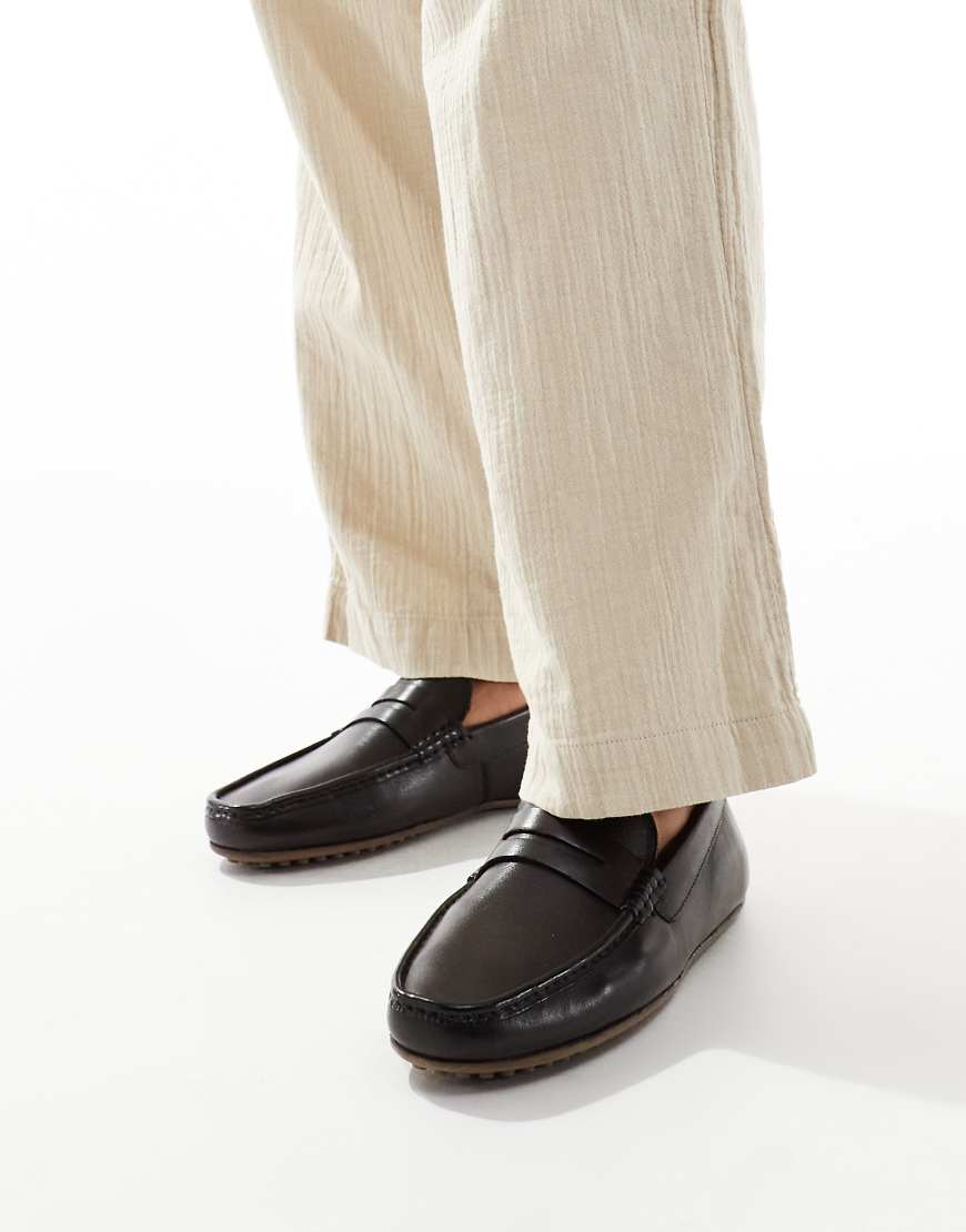 ASOS DESIGN - Mokassin-Loafer aus Leder in Braun von ASOS DESIGN