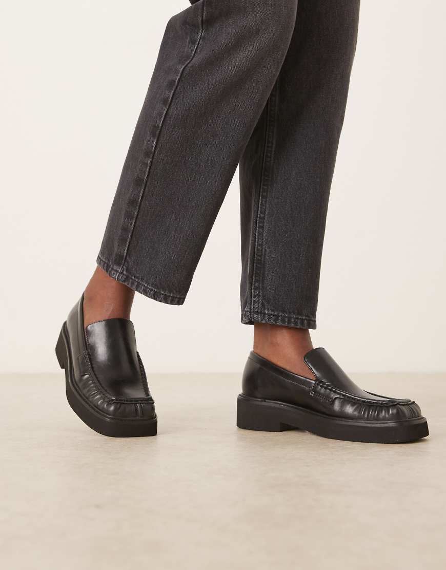 ASOS DESIGN - Myrtle - Loafer in Schwarz mit eckiger Zehenpartie von ASOS DESIGN