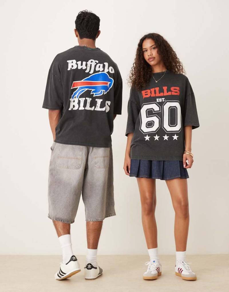 ASOS DESIGN - NFL - Unisex-T-Shirt in verwaschenem Schwarz mit Oversize-Passform und „Buffalo Bills"-Prints von ASOS DESIGN