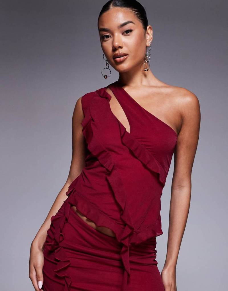 ASOS DESIGN - Oberteil in Weinrot mit asymmetrischem Cut-out- und Rüschendesign, Kombiteil-Grün von ASOS DESIGN