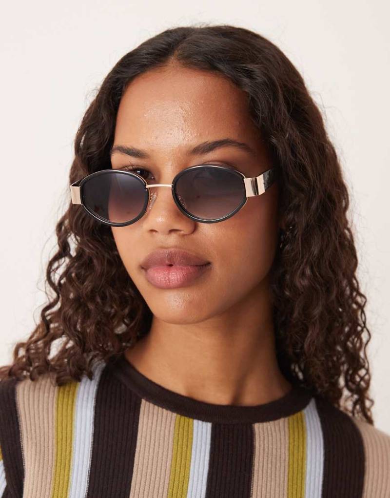 ASOS DESIGN - Ovale Sonnenbrille mit Metallrahmen in Schwarz von ASOS DESIGN