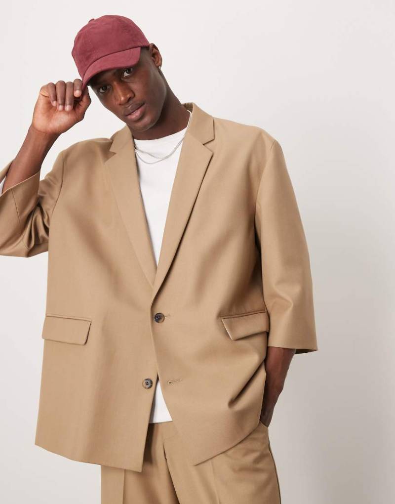 ASOS DESIGN - Oversize-Anzugjacke aus Leinenmix in Steinbeige meliert mit Halbärmeln-Neutral von ASOS DESIGN