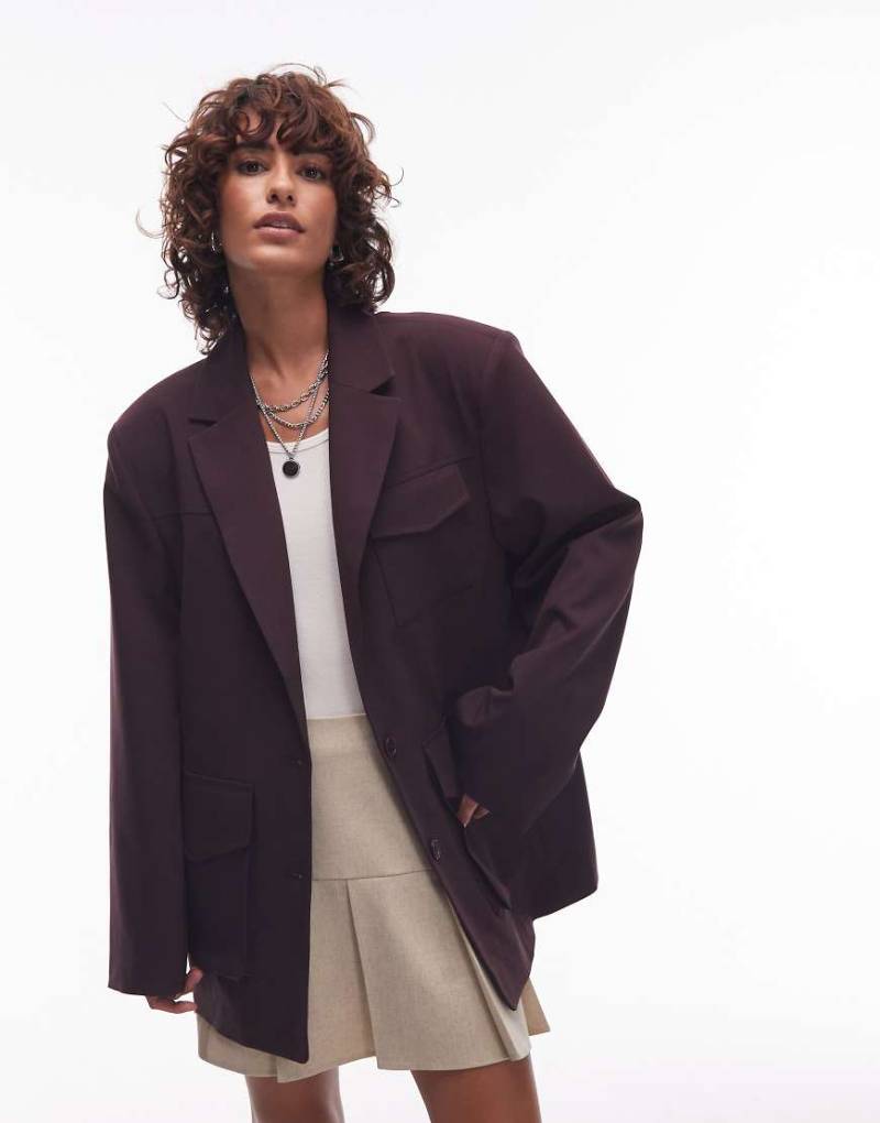 ASOS DESIGN - Oversize-Blazer in Pflaumenlila mit Utility-Tasche von ASOS DESIGN