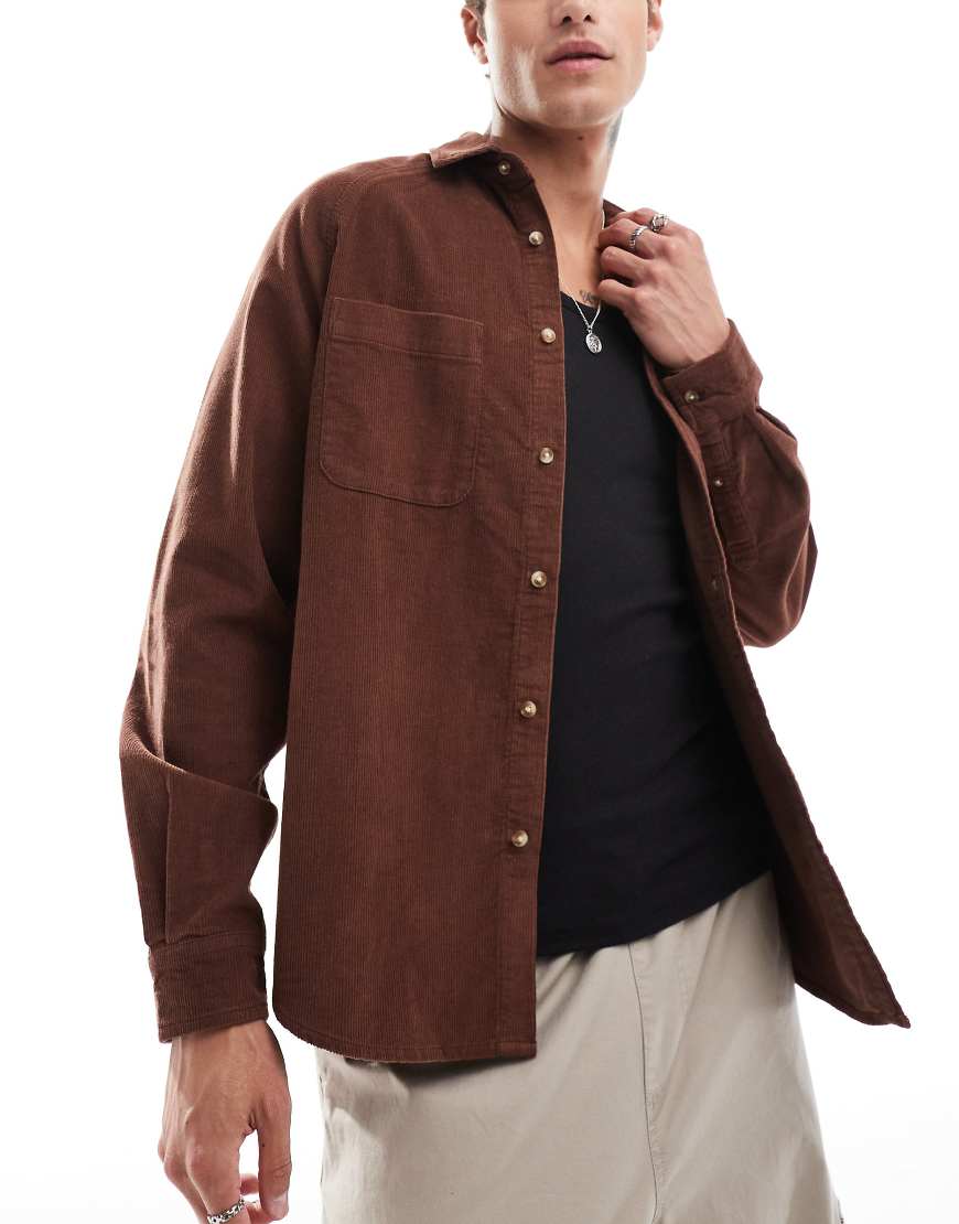 ASOS DESIGN - Oversize-Cordhemd im 90er-Stil in Braun ASOS DESIGN - Oversize-Cordhemd im 90er-Stil in Braun von ASOS DESIGN