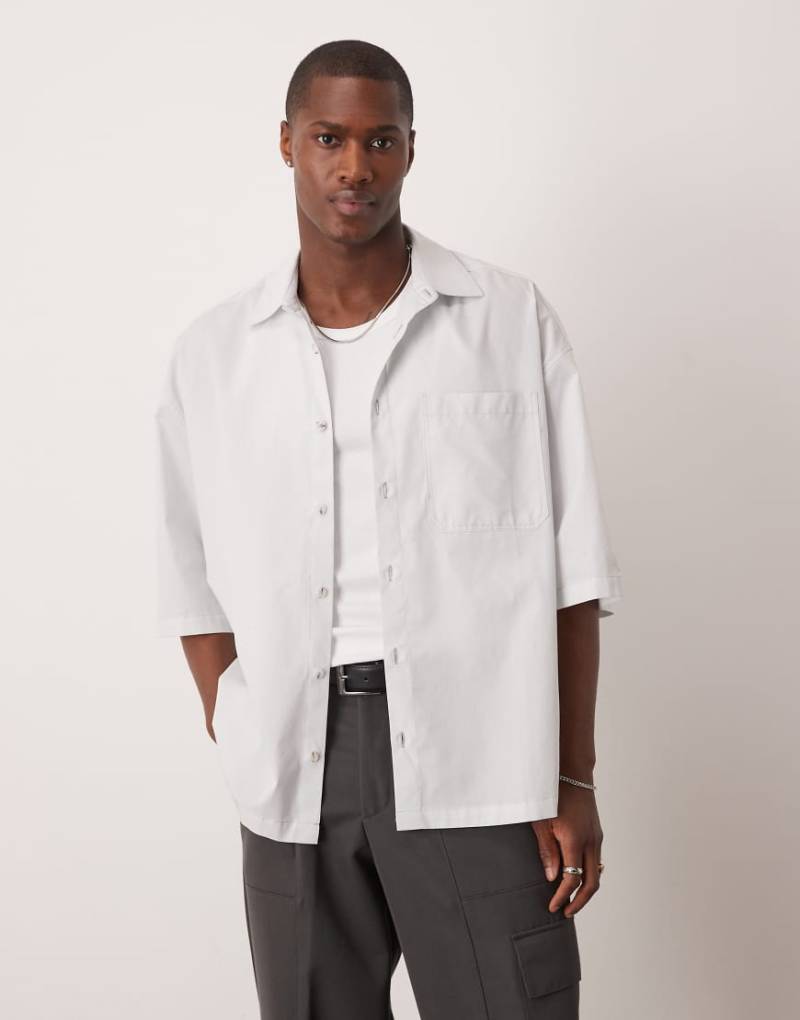 ASOS DESIGN - Oversize-Hemd in Blassgrau-Blau ASOS DESIGN - Oversize-Hemd in Blassgrau-Blau von ASOS DESIGN