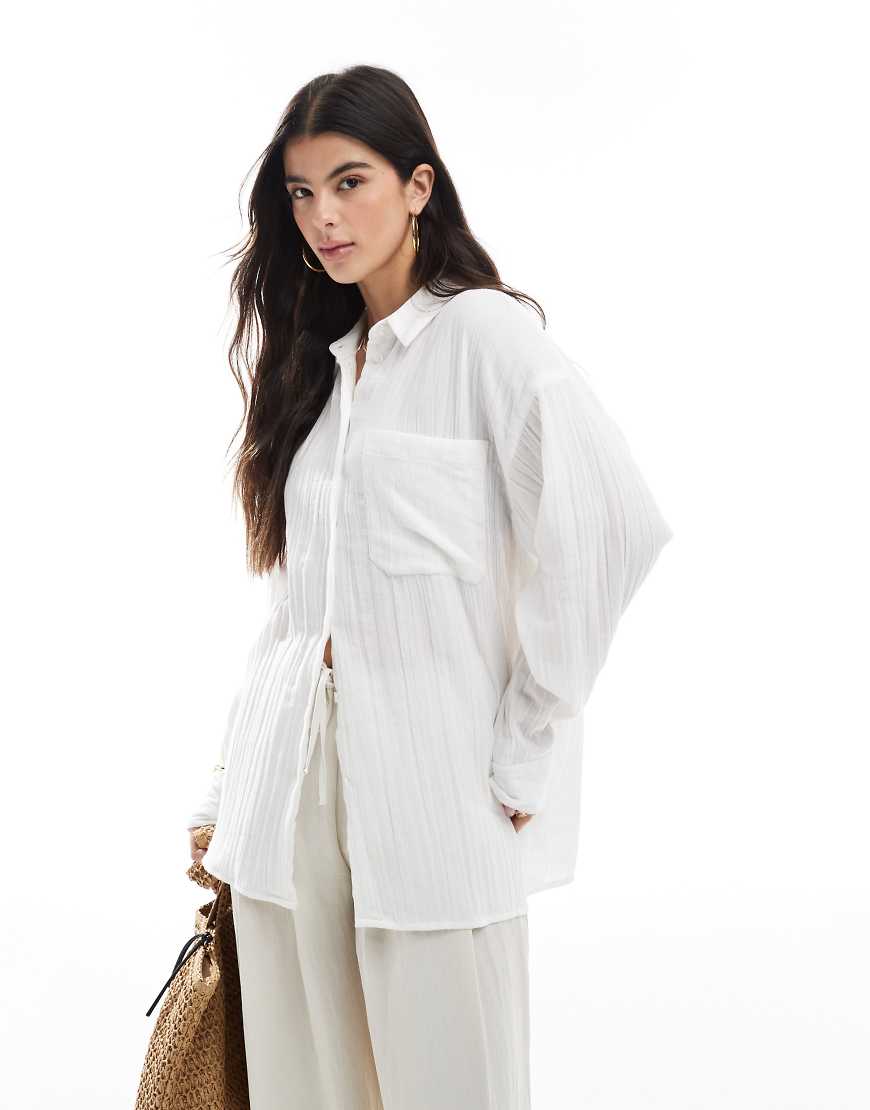 ASOS DESIGN - Oversize-Hemd in Weiß aus strukturierter Baumwolle von ASOS DESIGN