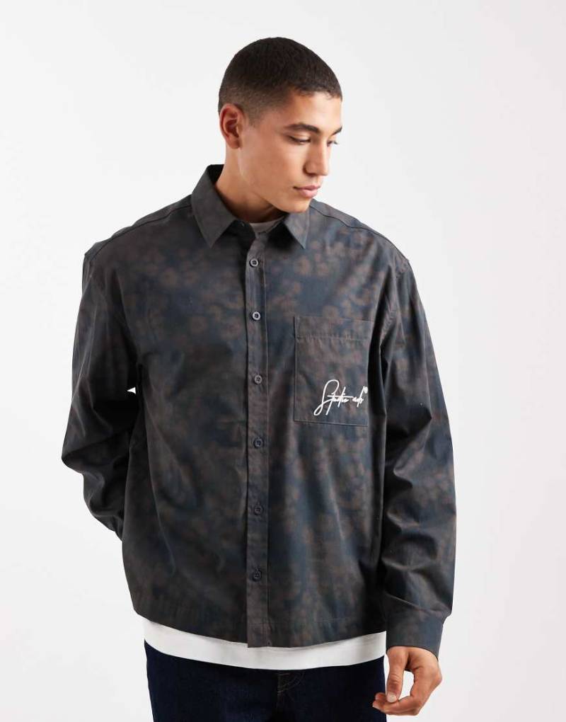 ASOS DESIGN - Oversize-Hemd mit Leopardenprint und bestickter Brusttasche-Schwarz von ASOS DESIGN