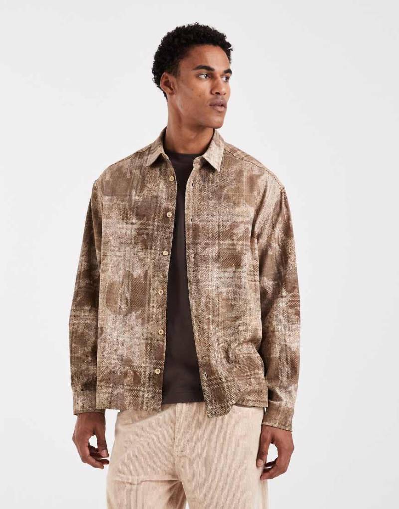 ASOS DESIGN - Oversize-Hemd mit Military-Muster-Brown von ASOS DESIGN