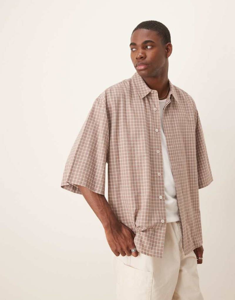 ASOS DESIGN - Oversize-Hemd mit beigem Karomuster-Braun von ASOS DESIGN
