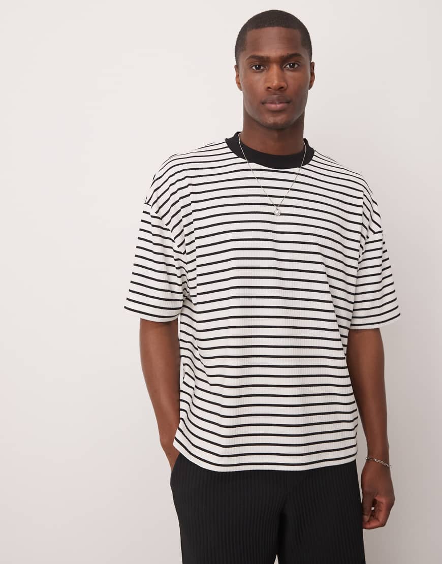 ASOS DESIGN - Oversize-Hemd mit kastigem Schnitt in geripptem Schwarz und Weiß mit Streifen-Bunt ASOS DESIGN - Oversize-Hemd mit kastigem Schnitt in geripptem Schwarz und Weiß mit Streifen-Bunt von ASOS DESIGN