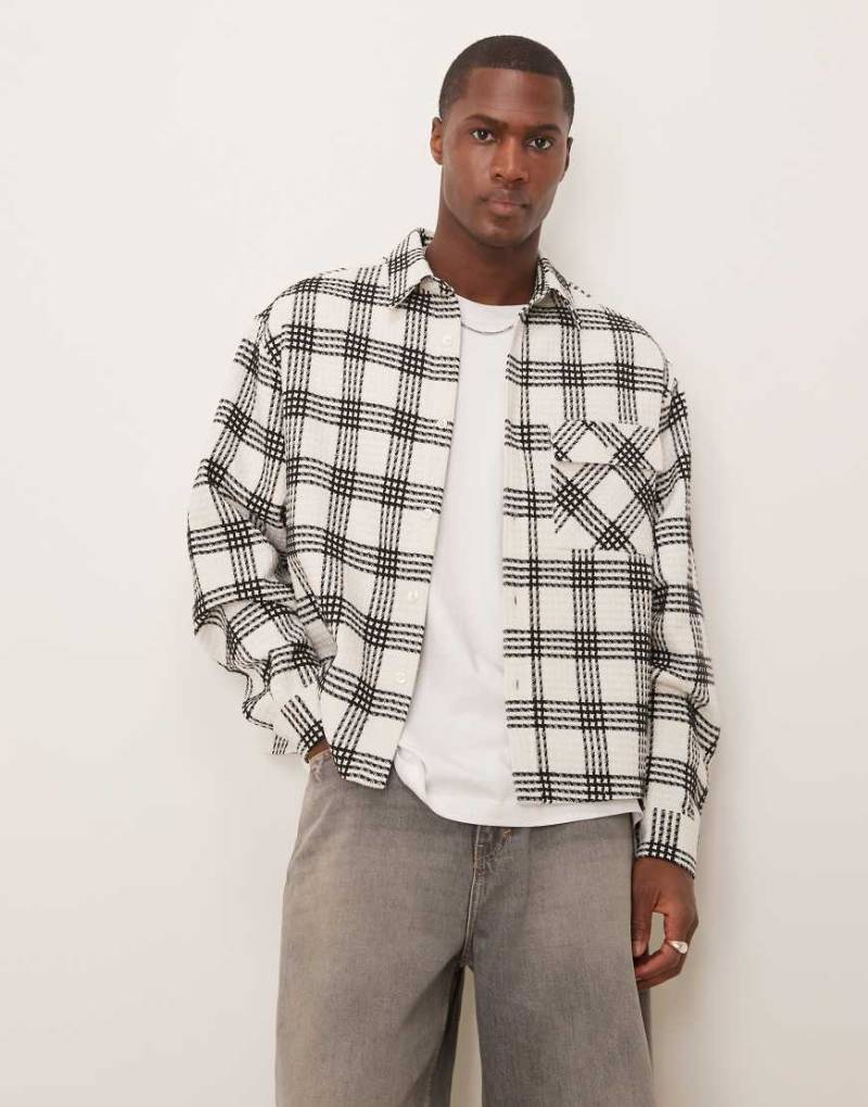 ASOS DESIGN - Oversize-Hemd mit kastigem Schnitt und Waffelstruktur in Schwarz-Weiß kariert-Bunt von ASOS DESIGN