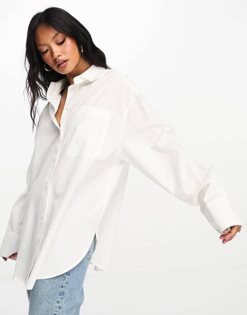 ASOS DESIGN - Oversize-Hemdbluse in Weiß von ASOS DESIGN