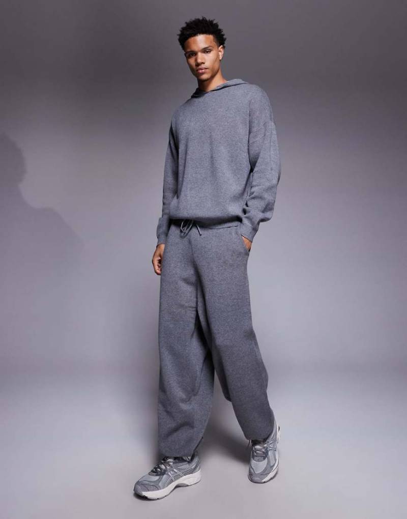 ASOS DESIGN - Oversize-Jogginghose aus Strick mit Bündchen in Grau von ASOS DESIGN