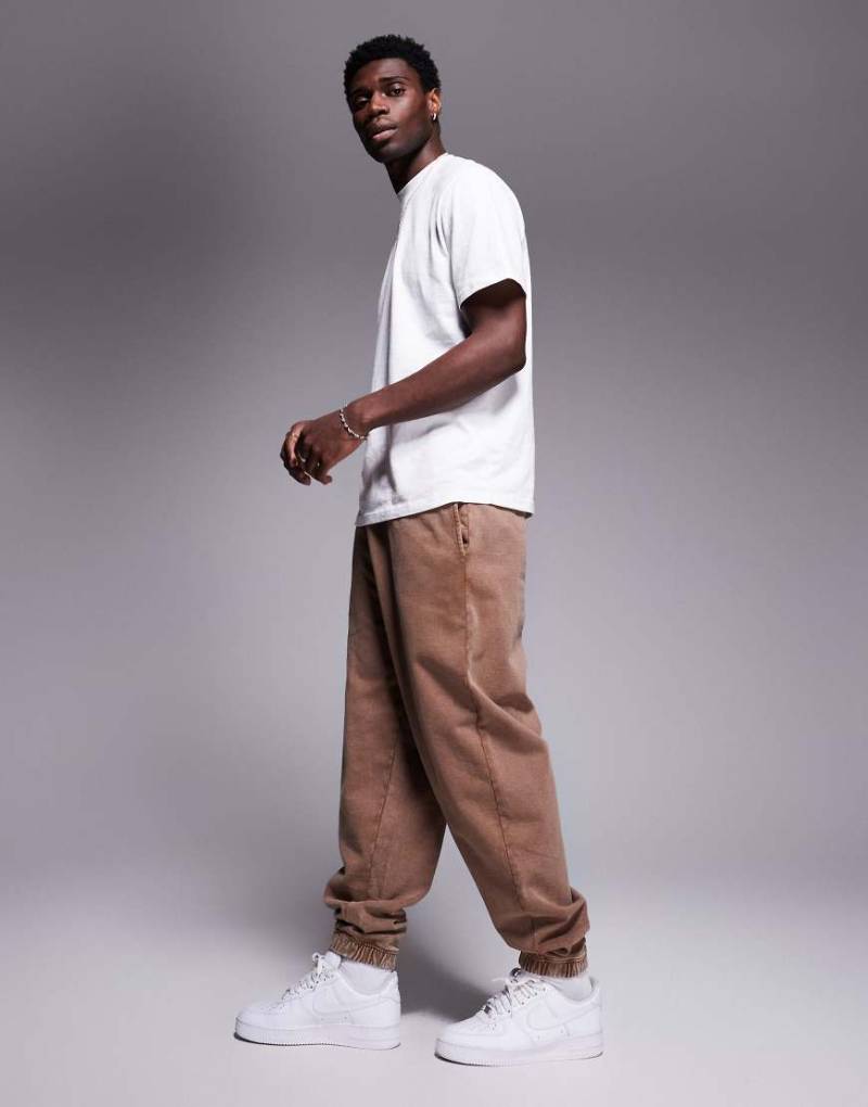 ASOS DESIGN - Oversize-Jogginghose in verwaschenem Braun, Kombiteil von ASOS DESIGN