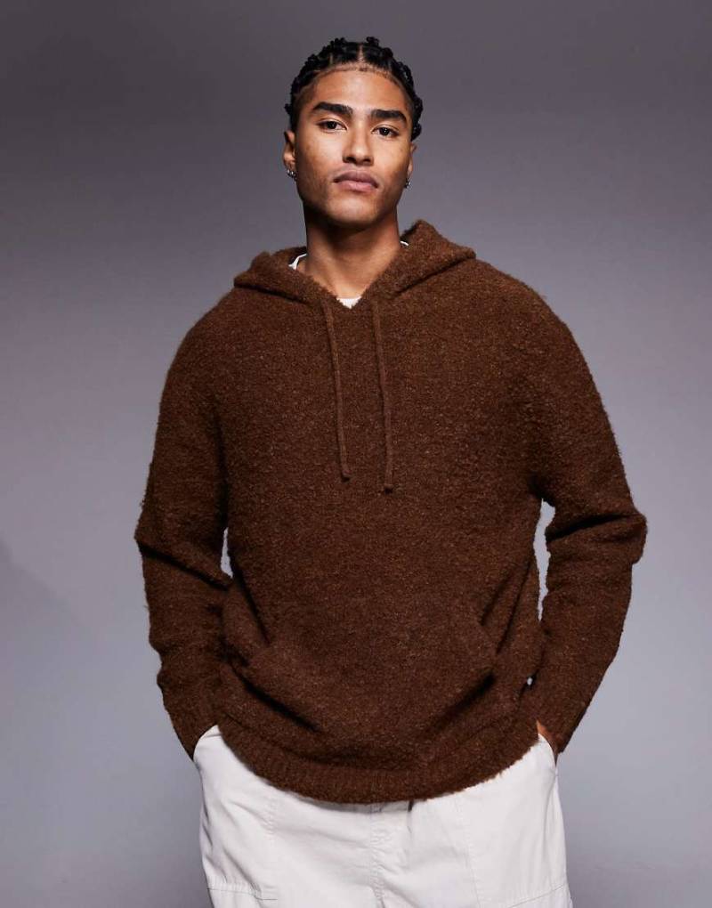 ASOS DESIGN - Oversize-Kapuzenpullover aus Bouclé-Strick in Braun-Schwarz von ASOS DESIGN