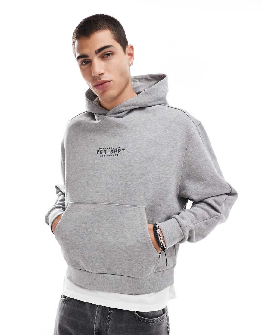 ASOS DESIGN - Oversize-Kapuzenpullover aus schwerem Material in meliertem Grau mit Sport-Print vorne ASOS DESIGN - Oversize-Kapuzenpullover aus schwerem Material in meliertem Grau mit Sport-Print vorne von ASOS DESIGN