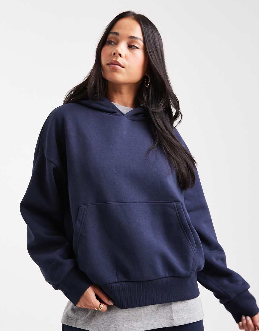 ASOS DESIGN - Oversize-Kapuzenpullover in Marineblau mit weicher Innenseite von ASOS DESIGN