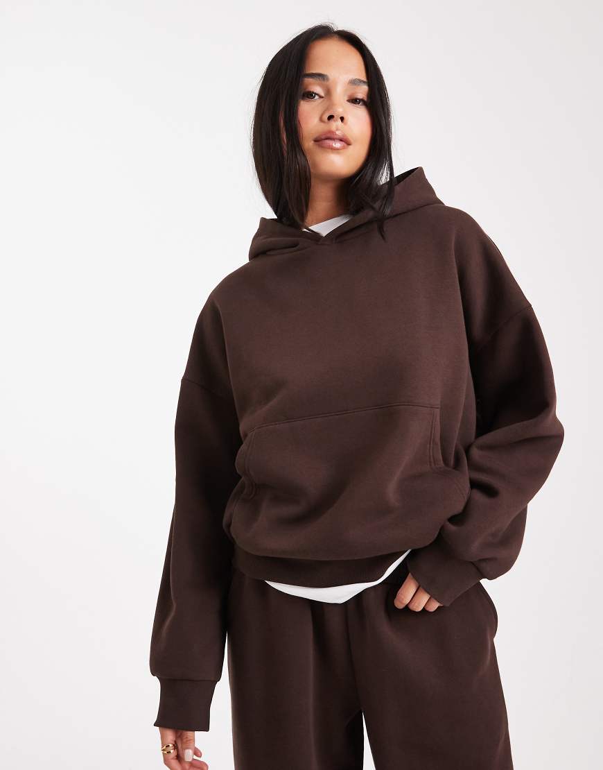 ASOS DESIGN - Oversize-Kapuzenpullover in Schokobraun mit weicher Innenseite-Brown von ASOS DESIGN