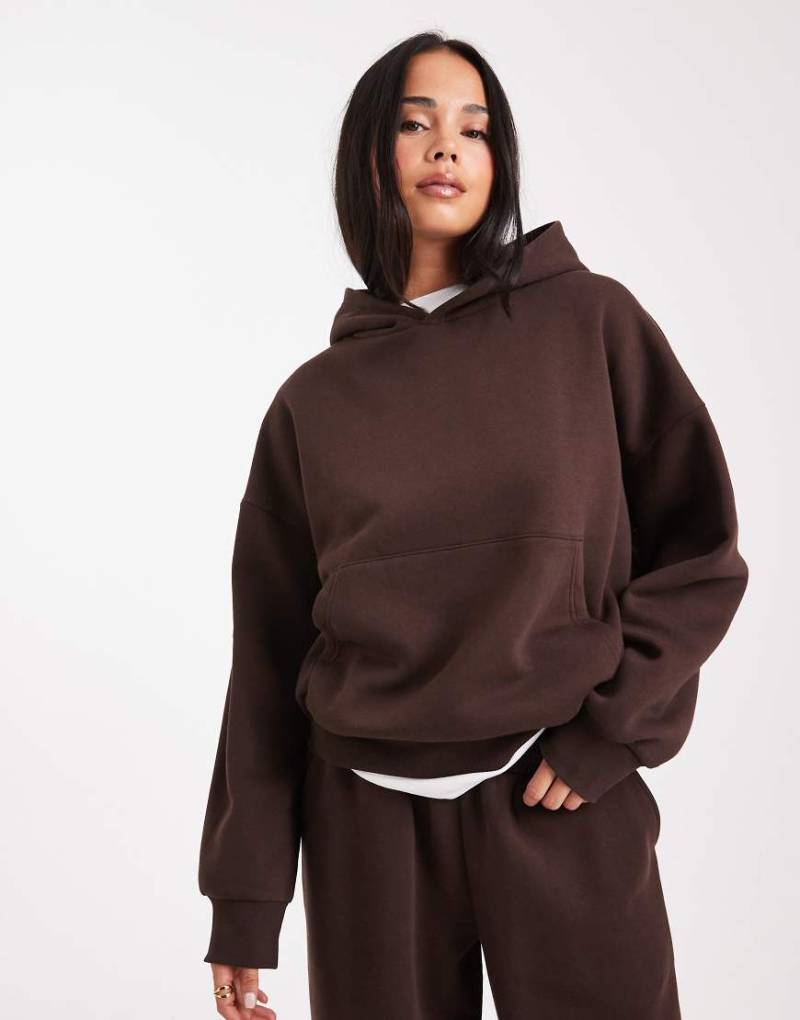 ASOS DESIGN - Oversize-Kapuzenpullover in Schokobraun mit weicher Innenseite-Brown von ASOS DESIGN