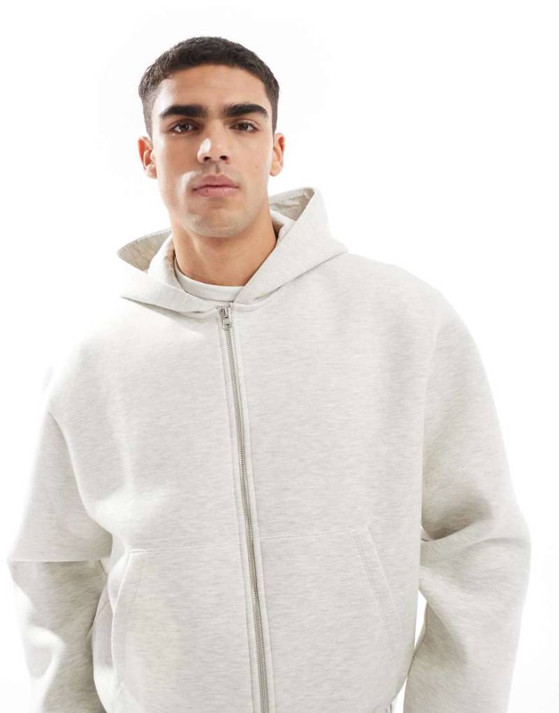 ASOS DESIGN - Oversize-Kapuzenpullover in kalkweißer Neoprenoptik von ASOS DESIGN