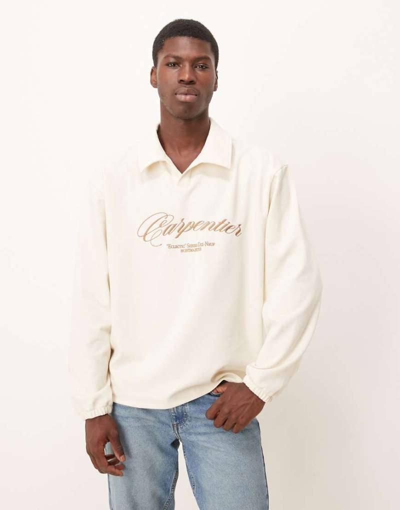 ASOS DESIGN - Oversize-Poloshirt in Ecru mit Stickerei und Reverskragen-Weiß von ASOS DESIGN