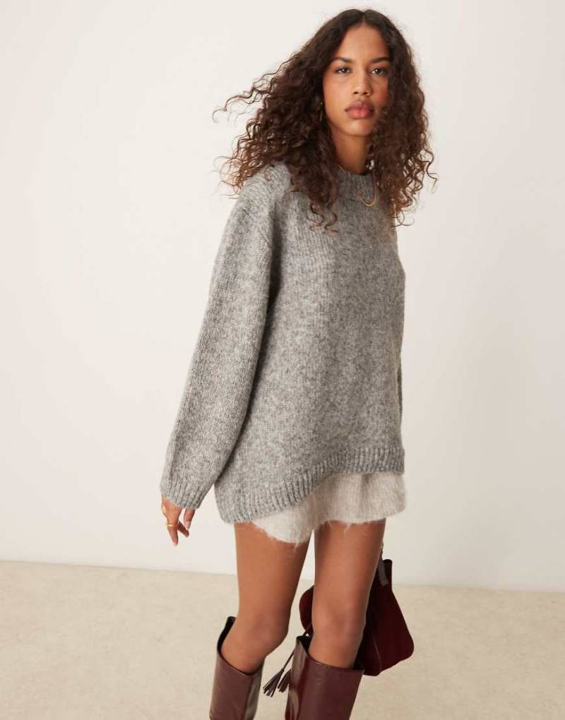 ASOS DESIGN - Oversize-Pullover in Grau mit Rundhalsausschnitt von ASOS DESIGN