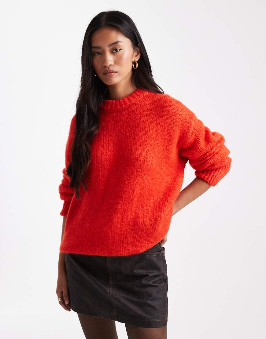 ASOS DESIGN - Oversize-Pullover in Rot mit Rundhalsausschnitt ASOS DESIGN - Oversize-Pullover in Rot mit Rundhalsausschnitt von ASOS DESIGN