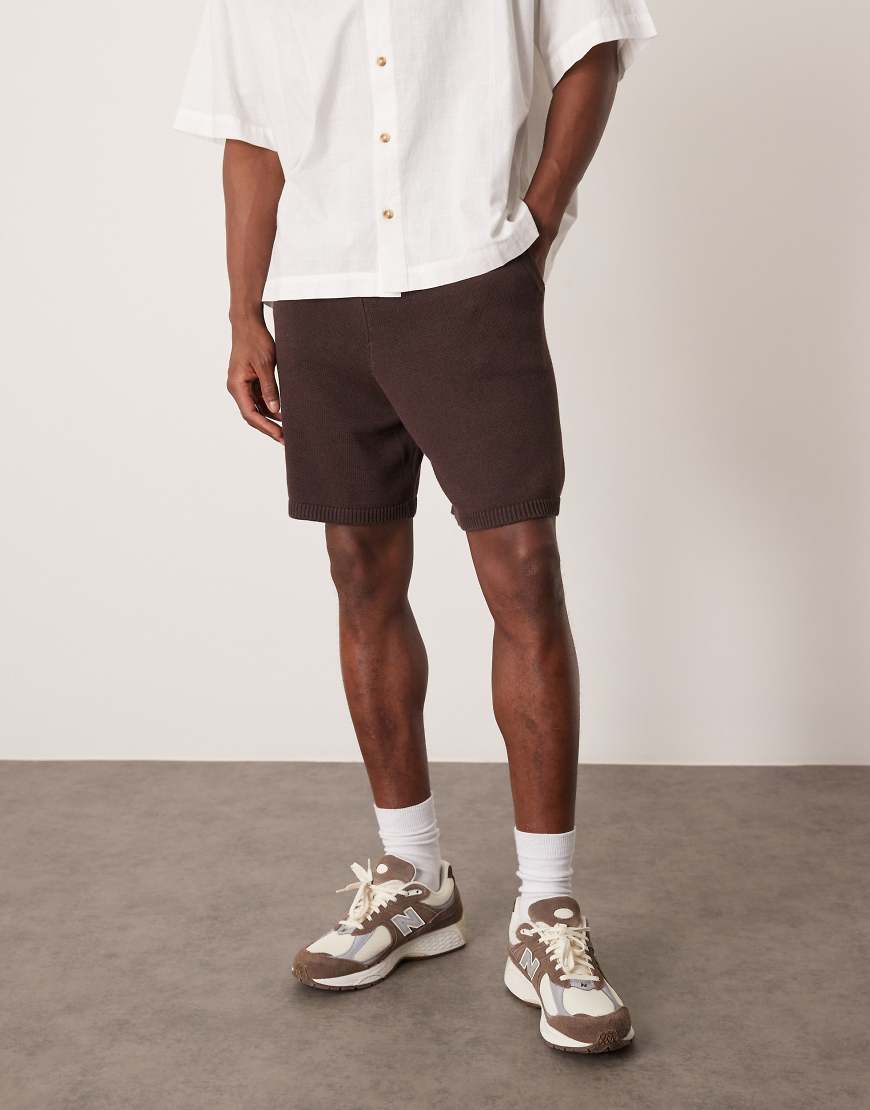 ASOS DESIGN - Oversize-Shorts aus mittelschwerem Baumwollstrick in Braun, Kombiteil ASOS DESIGN - Oversize-Shorts aus mittelschwerem Baumwollstrick in Braun, Kombiteil von ASOS DESIGN