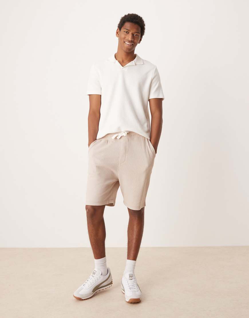 ASOS DESIGN - Oversize-Shorts in Beige mit Waffelstruktur-Neutral ASOS DESIGN - Oversize-Shorts in Beige mit Waffelstruktur-Neutral von ASOS DESIGN