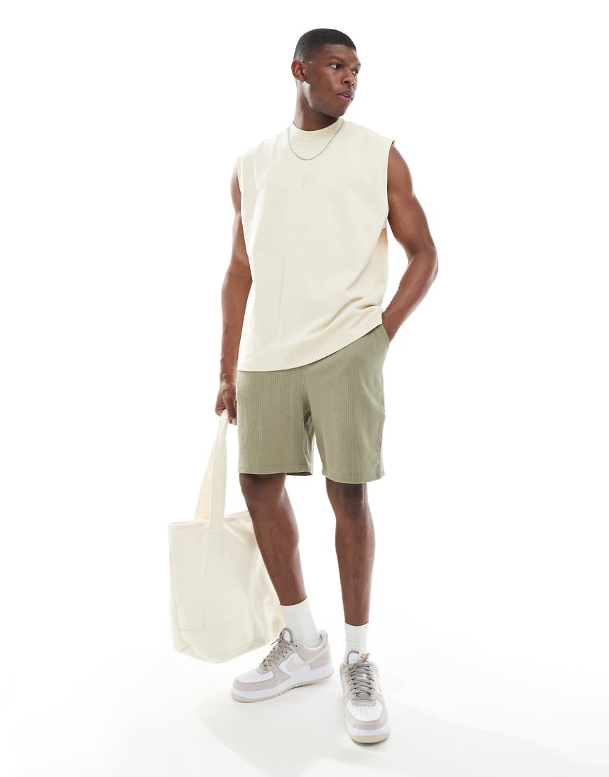 ASOS DESIGN - Oversize-Shorts in Braun mit Waffelstruktur ASOS DESIGN - Oversize-Shorts in Braun mit Waffelstruktur von ASOS DESIGN