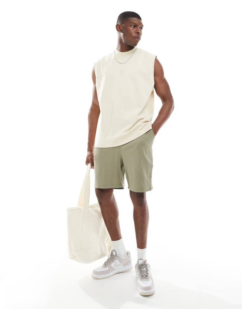 ASOS DESIGN - Oversize-Shorts in Braun mit Waffelstruktur von ASOS DESIGN