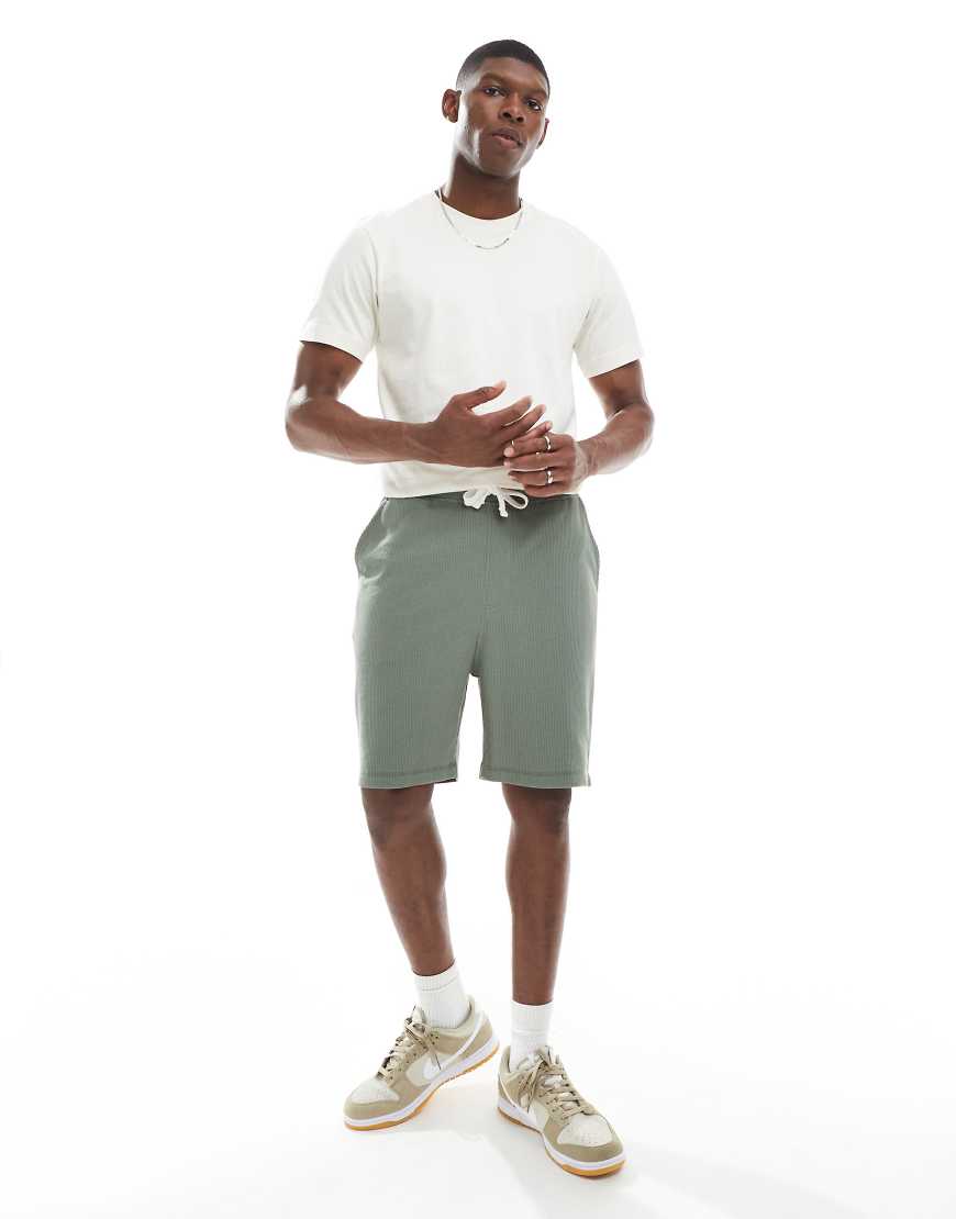 ASOS DESIGN - Oversize-Shorts in Khaki mit Waffelstruktur-Grün ASOS DESIGN - Oversize-Shorts in Khaki mit Waffelstruktur-Grün von ASOS DESIGN